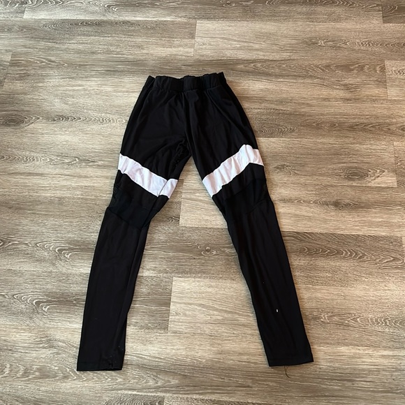 Mesh Stripe Leggings